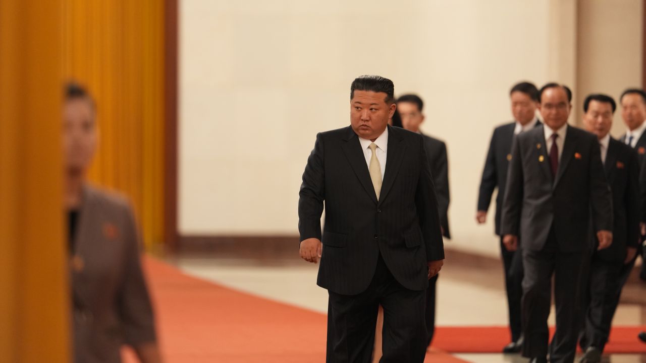 Kim Jong Un este extrem de obez, dar fără probleme fizice majore, spun spionajul din Coreea de Sud