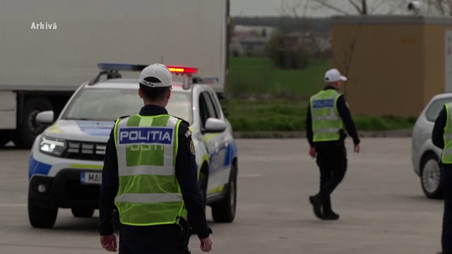 Cuplu fără permis, prins băut după un accident în Baia Mare. Mașina lor era radiată și avea numere false