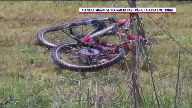 "Nu s-a asigurat”. Un biciclist în vârstă de 18 ani a murit după ce a fost lovit de o mașină. Cel aflat la volan era băut