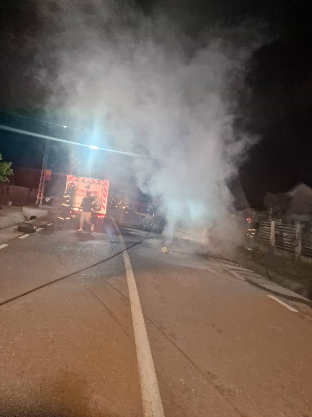 Doi tineri au murit carbonizaţi şi alţi doi au fost răniţi într-un accident, în Vrancea. Cum s-a produs tragedia. FOTO