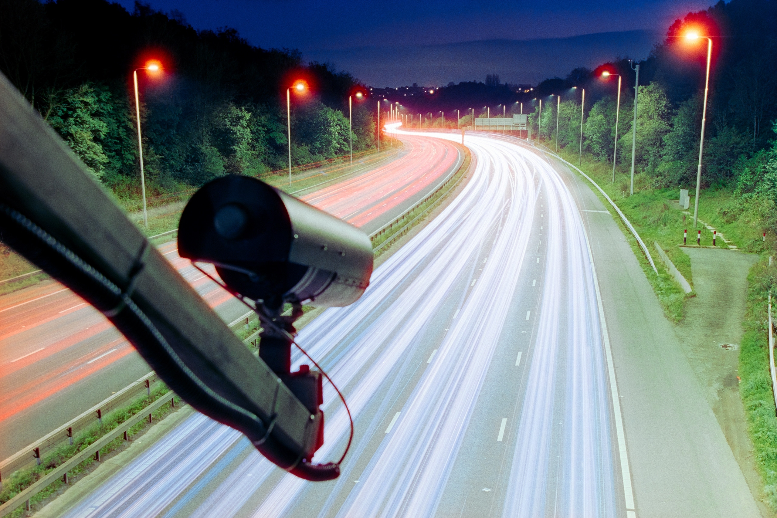 Un șofer belgian, amendat că a condus un Opel Astra cu 696 km/h. Ce s-a întâmplat după contestația din instanță