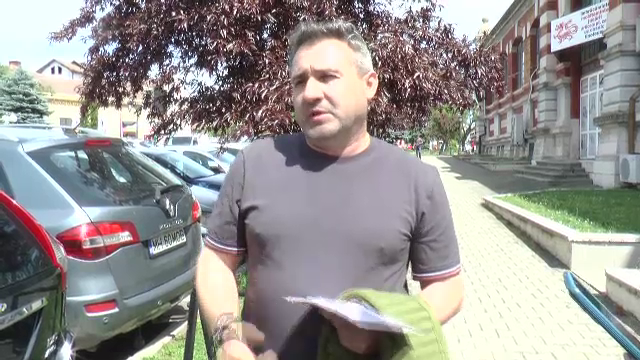 Ancheta în cazul profesoarei care și-a ucis copilul și s-a sinucis a fost redeschisă la cererea tatălui. „Nu a interesat”