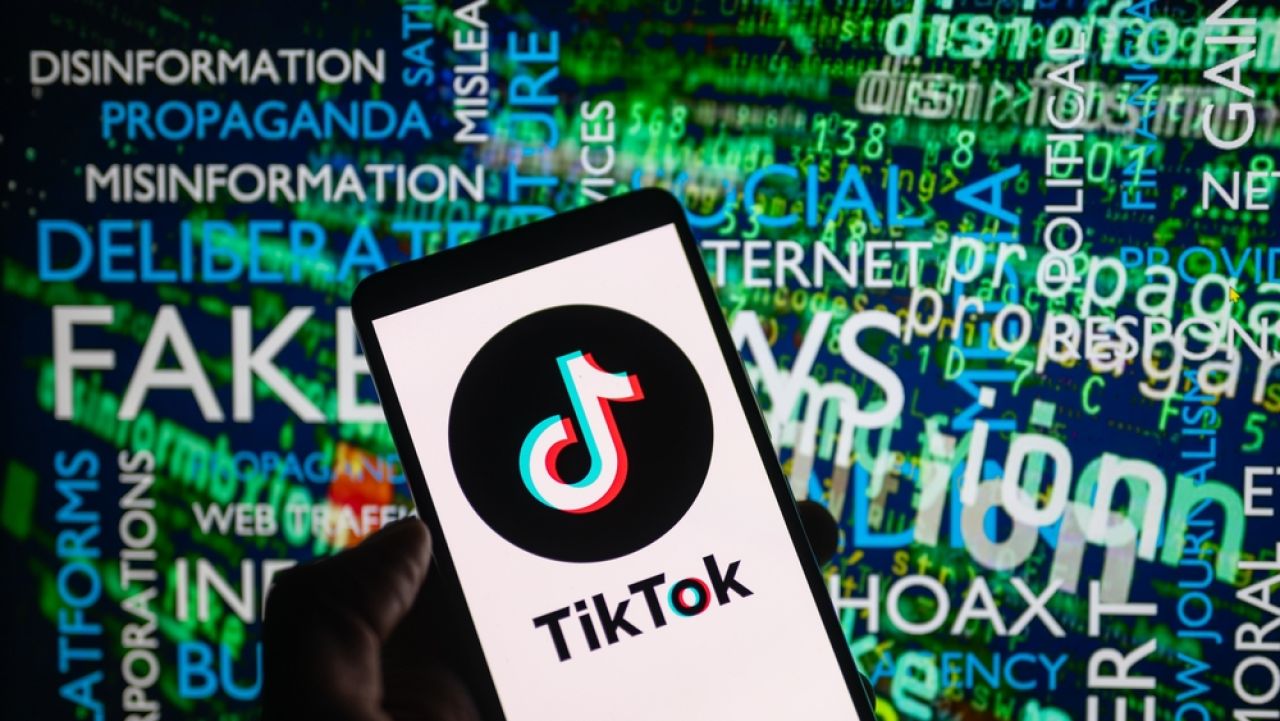 Zeci de oameni uciși în Africa din cauza zvonurilor despre furtul de organe genitale răspândite pe TikTok