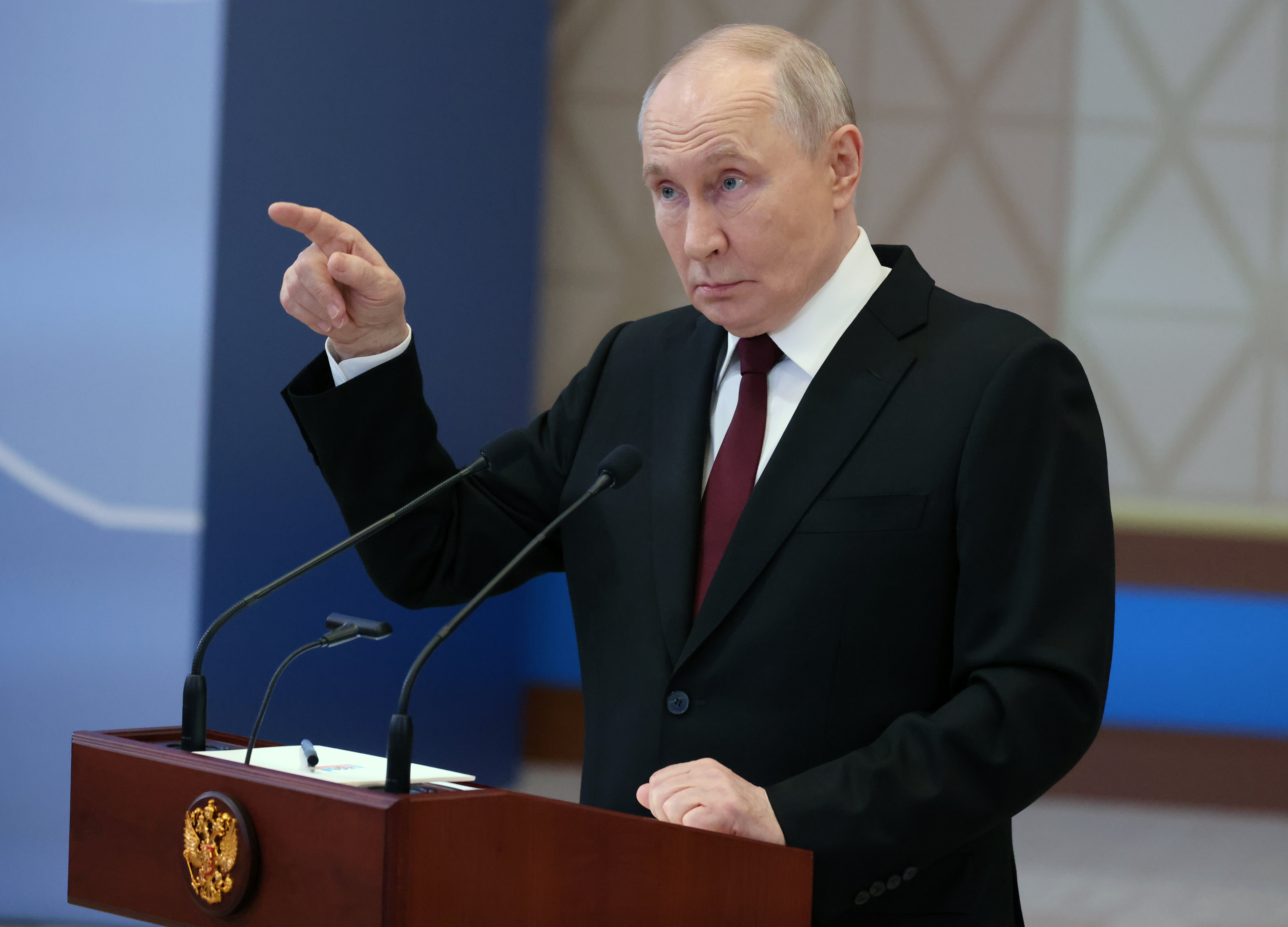 Comisar european: Putin ar putea fi gata să atace sate NATO și își face deja stocuri pentru un nou război