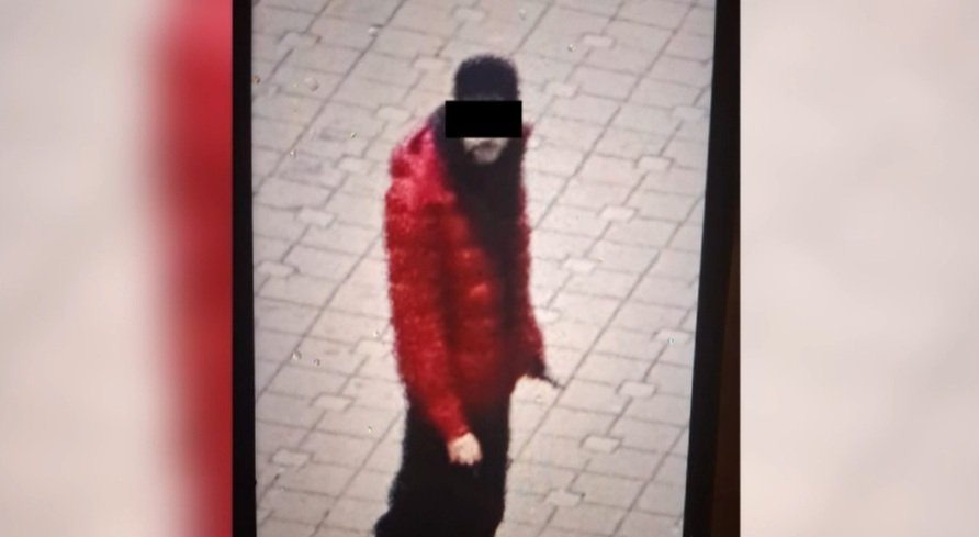 Martorii care au văzut cum a fost ucis polițistul din Piatra Neamț de propriul fiu, declarații terifiante. Ar fi fost drogat