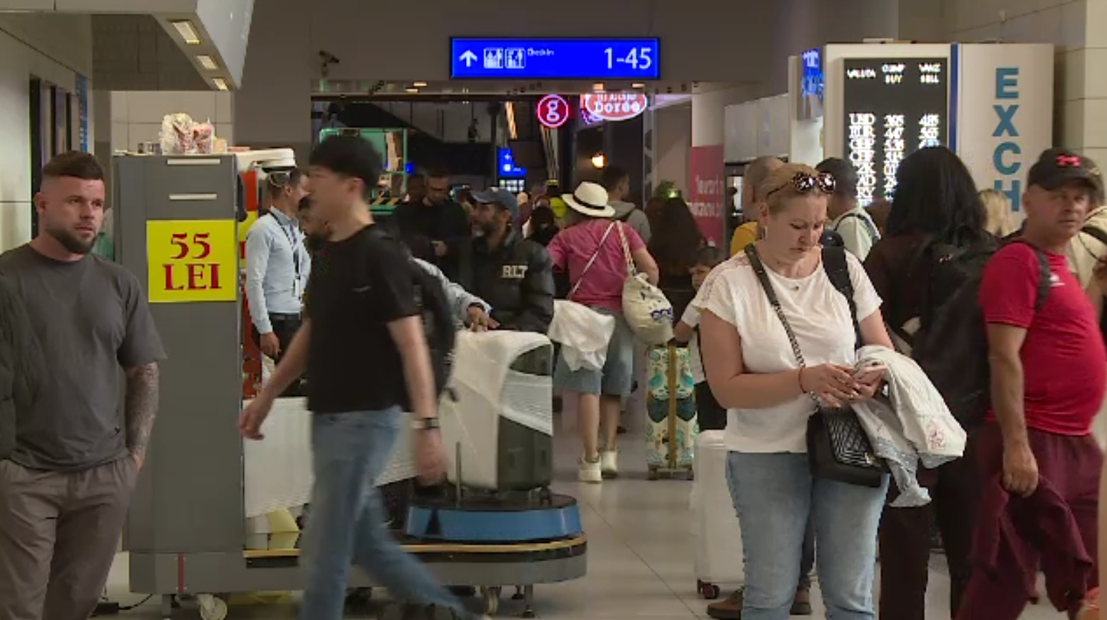 Avertisment pentru turiști: Companiile aeriene recomandă sosirea la aeroport cu 3 ore înainte de zbor. Noile reguli anunțate