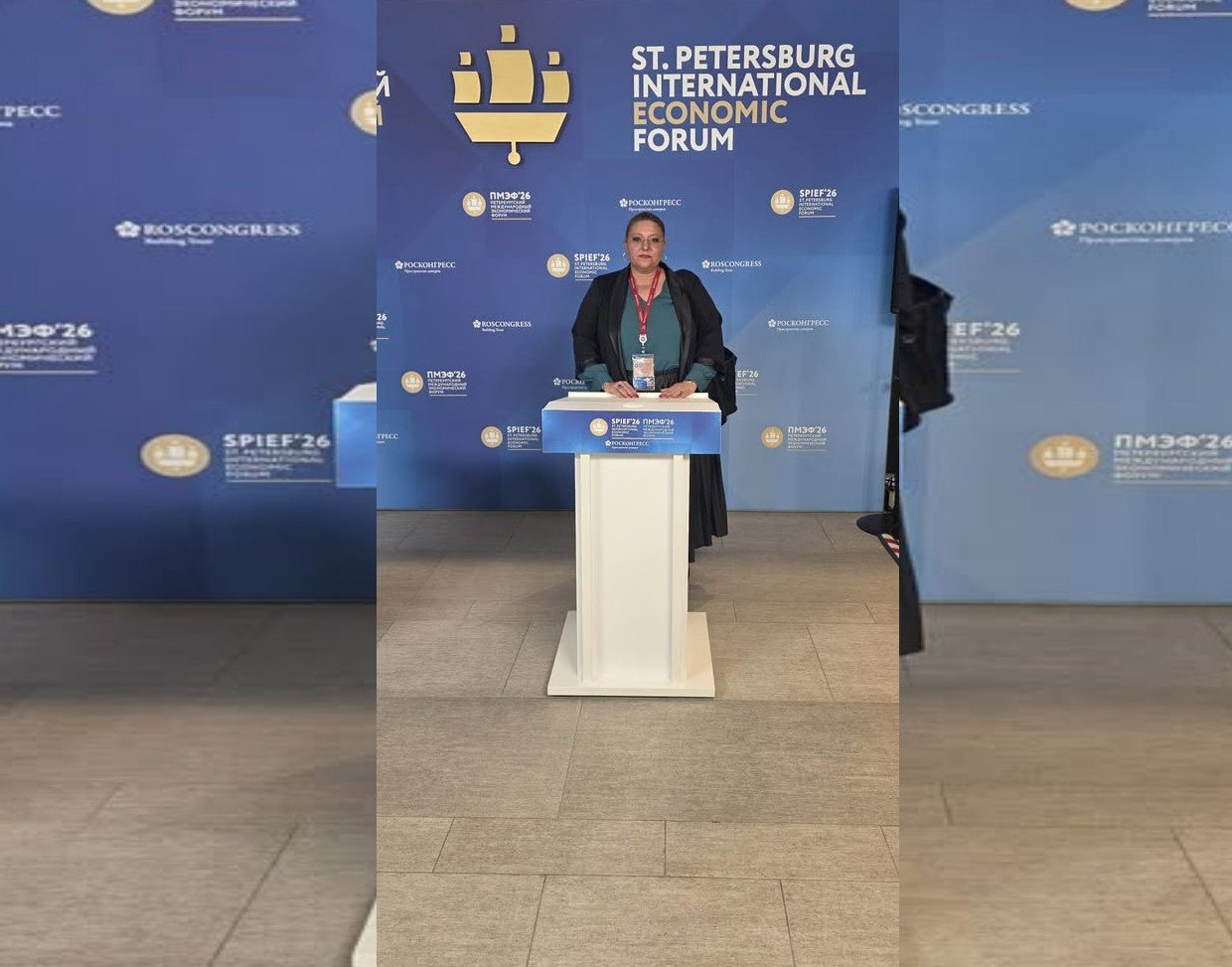 Diana Șoșoacă a fost prezentă la „Davosul rus” alături de o fugară. A criticat România