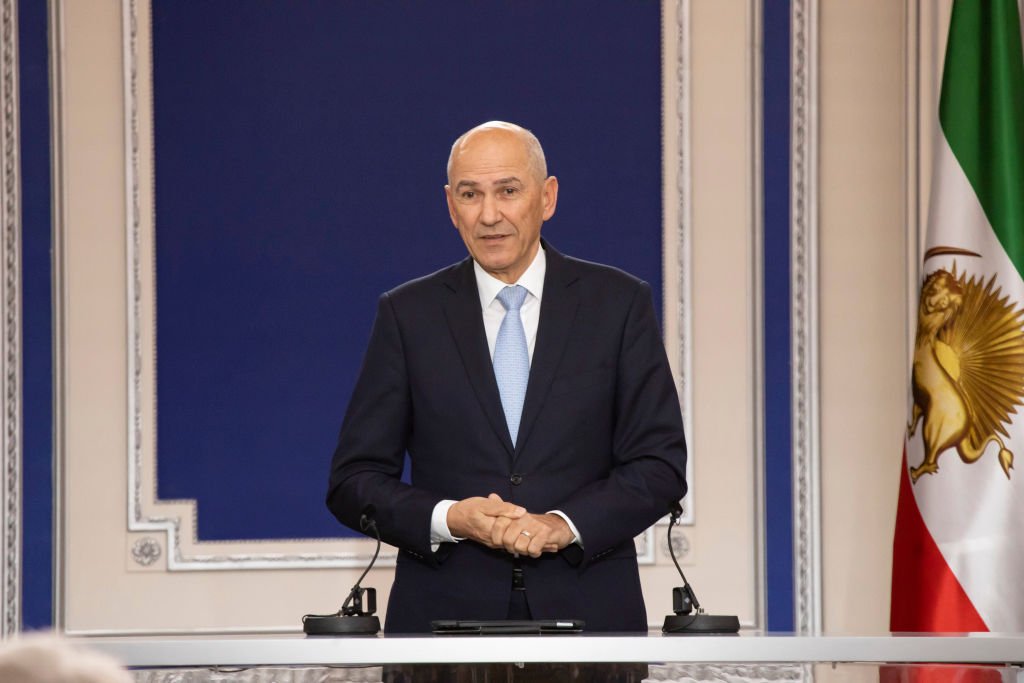 Schimbare de guvern și într-un alt stat din Uniunea Europeană. Noul premier este pro Trump