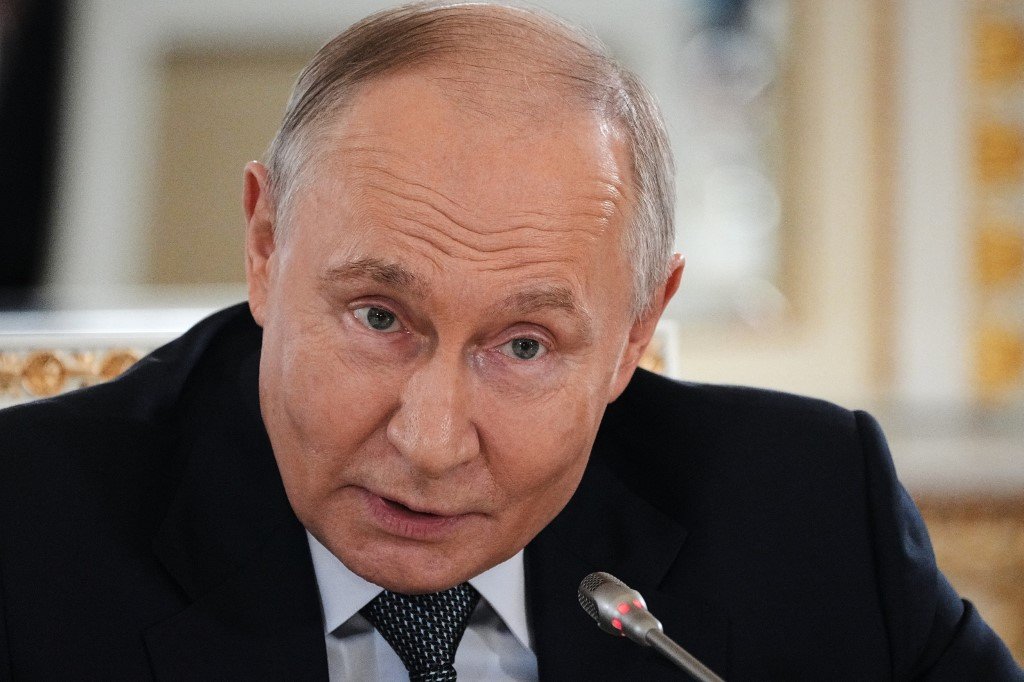Putin, în timp ce bombardează Kievul: „Suntem pregătiți și dispuși să ajungem la un acord cu Ucraina prin mijloace pașnice”