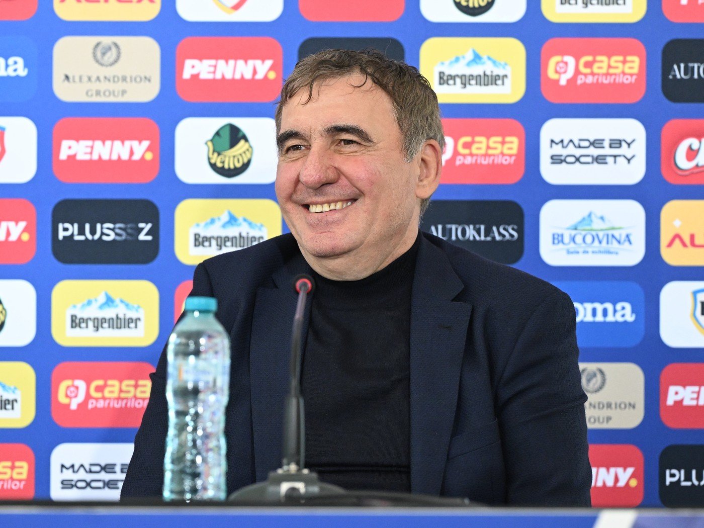 Hagi, după victoria cu Ţara Galilor: „Am arătat că se poate, jucătorii trebuie să creadă mai mult în ei”