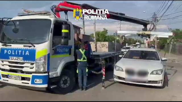 Doi bărbați din București au furat cu o mașină pe care unul dintre ei o vânduse anteriorunui tânăr. Cum au reușit