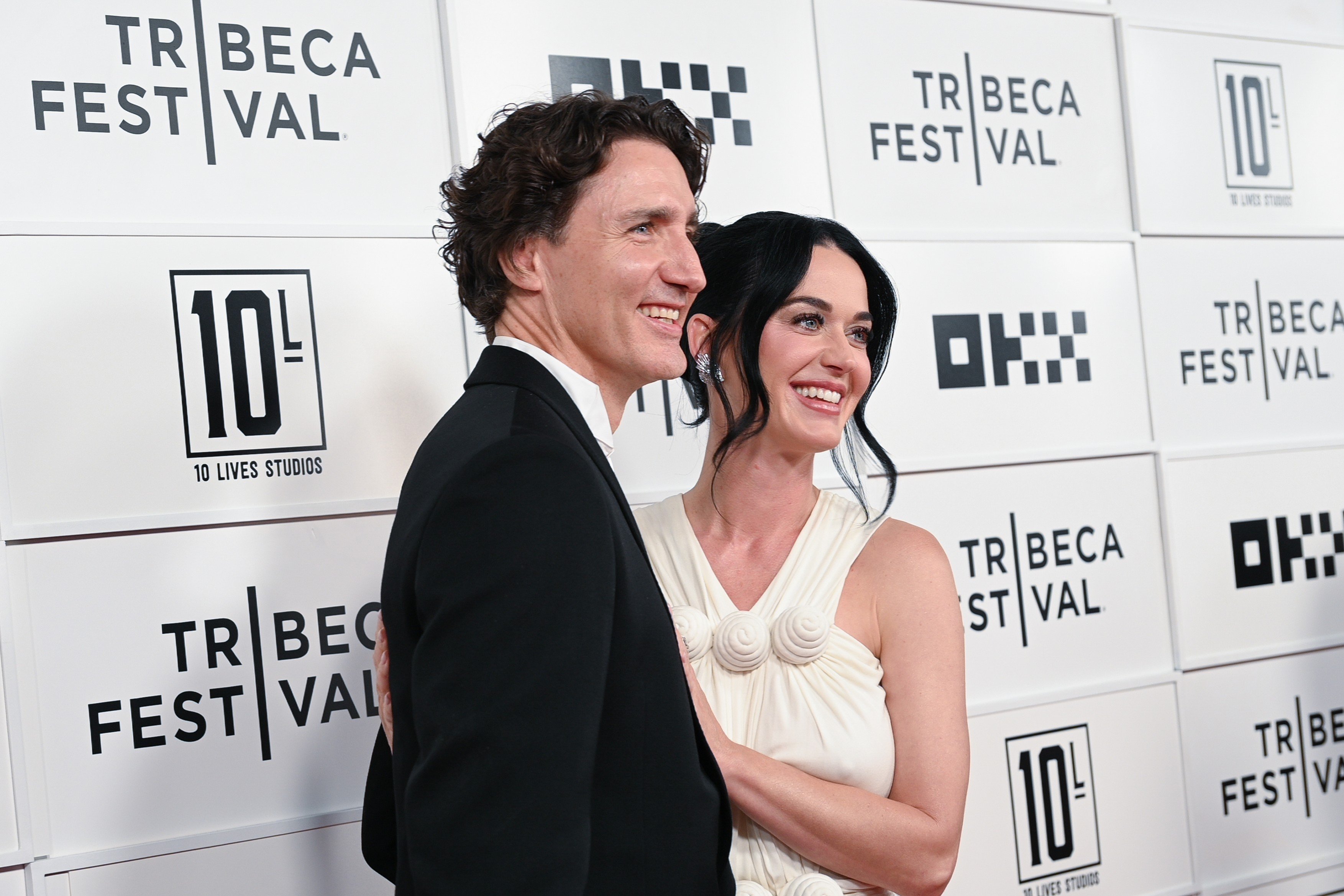 Katy Perry şi Justin Trudeau şi-au făcut debutul pe covorul 