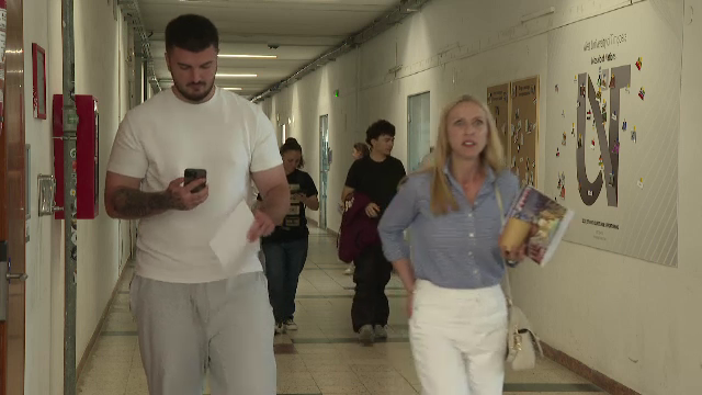Dubla specializare revine în universități după 20 de ani. Studenții pot obține două diplome într-un singur program