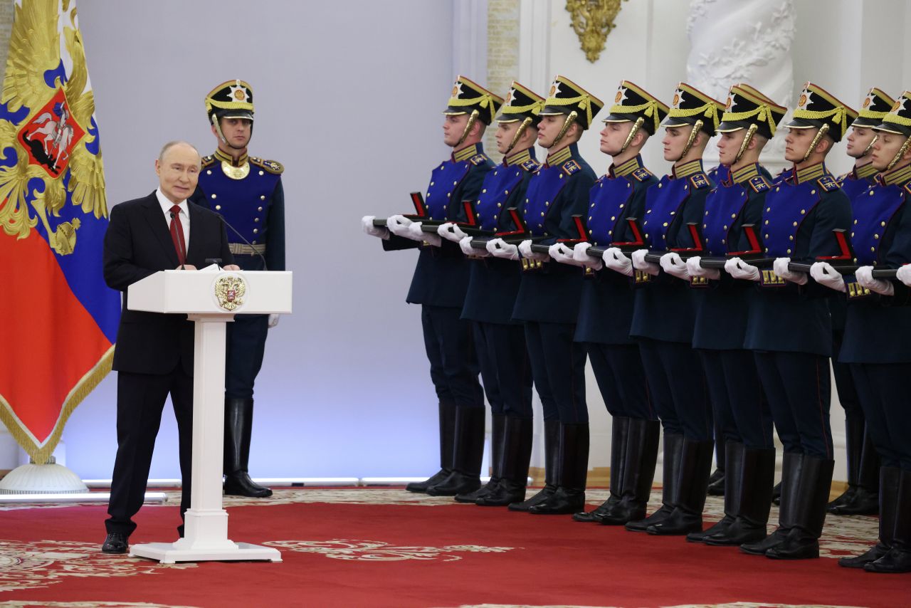 Putin mărește din nou armata Rusiei și intensifică atacurile asupra Ucrainei. Zelenski: Trimit iar nord-coreeni pe front