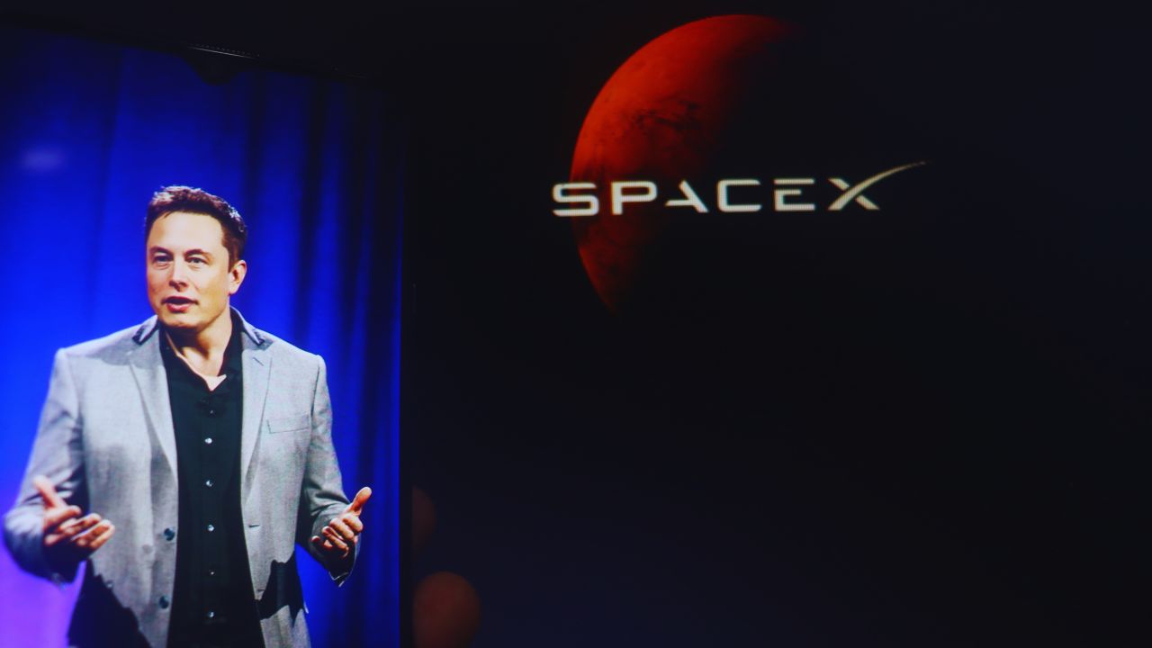 Proemite Cadou de 10,5 miliarde de dolari. Elon Musk promite acțiuni SpaceX ...