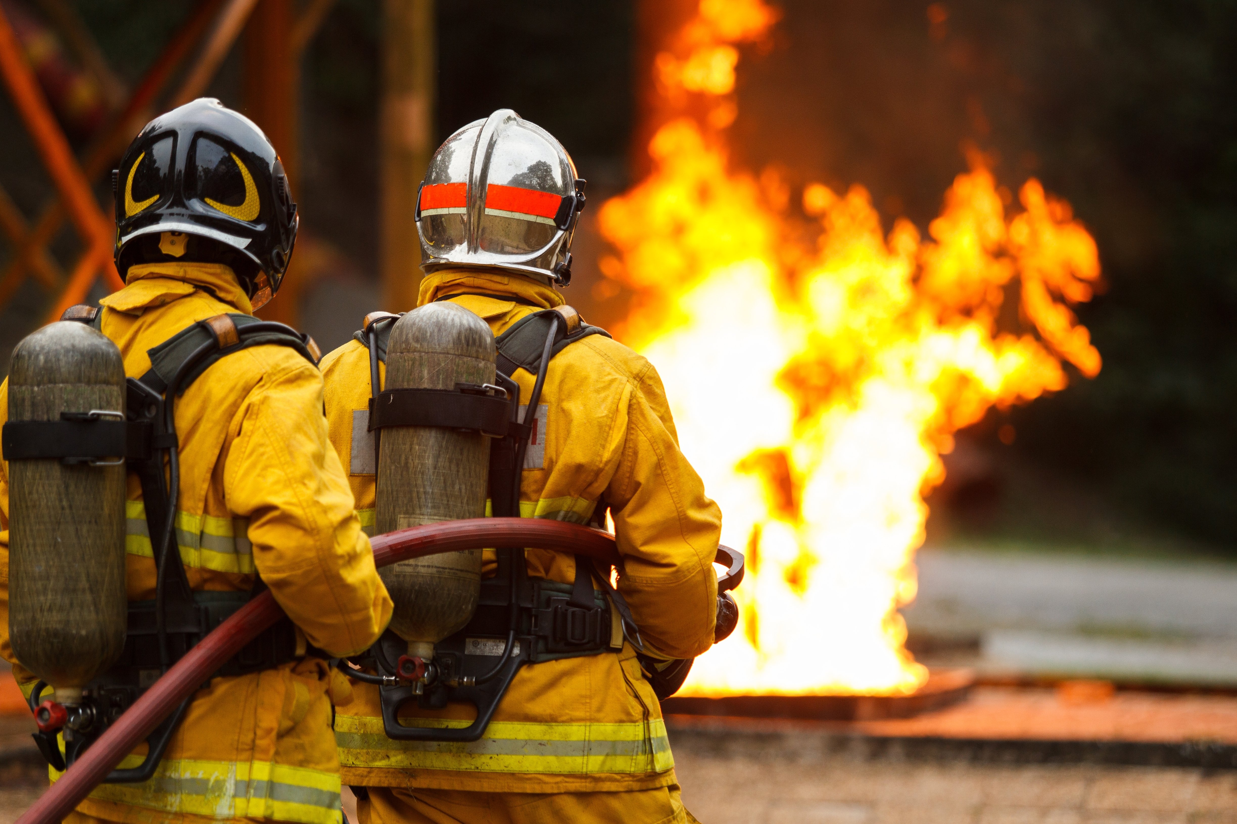O turistă a murit, iar aproape 1.700 de persoane au fost evacuate după un incendiu la un hotel din Republica Dominicană