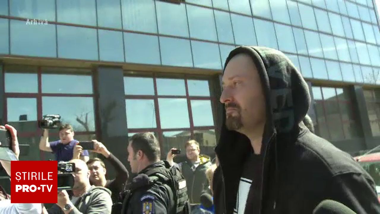 Poza pentru articolul Incident între rapperul Cheloo şi un echipaj de Poliţie, la Spitalul Municipal Câmpina