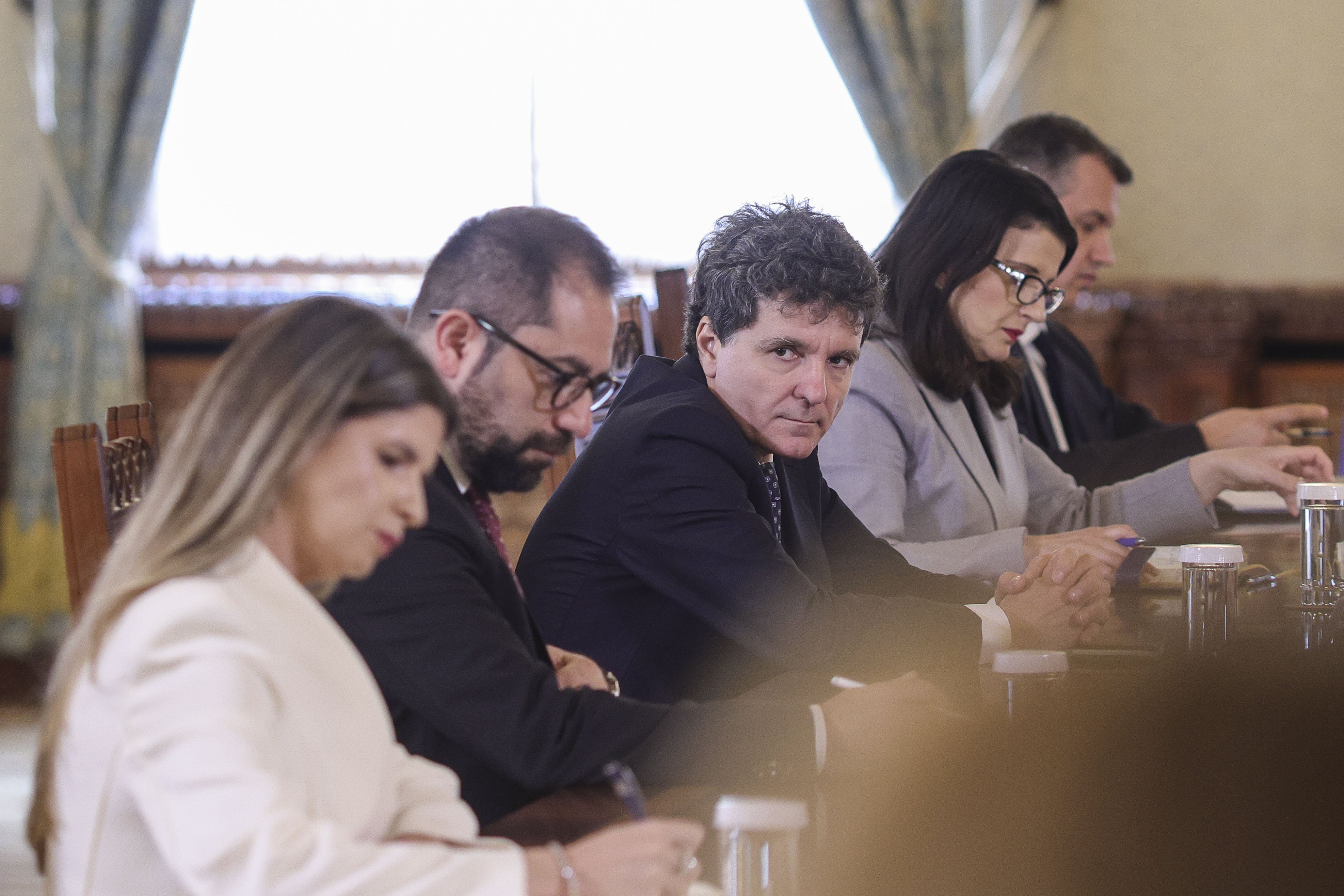 O nouă rundă de discuții între Nicușor Dan și partide despre Legea salarizării. Miza: jalonul PNRR de 770 milioane de euro