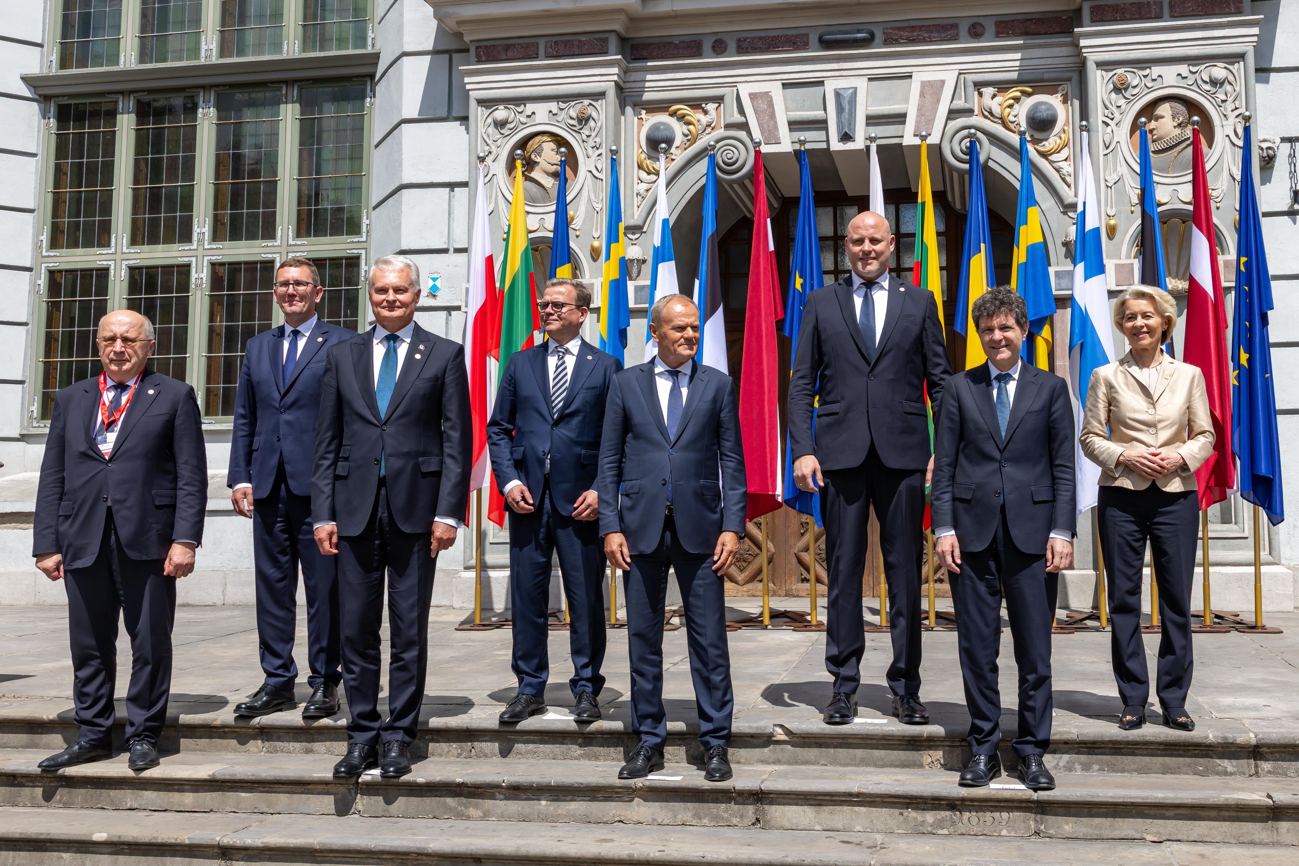 Concluziile Summitului Flancului Estic. Nicușor Dan: România va găzdui reuniunea din 2027