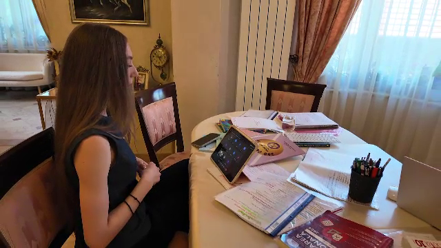 Meditații gratuite pentru Evaluarea Națională. Cum i-au ajutat liceenii pe absolvenții de clasa a opta