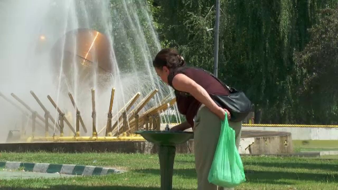 Peste 30.000 de români au cerut ajutor din cauza caniculei. Temperaturile au atins 46 de grade în țară