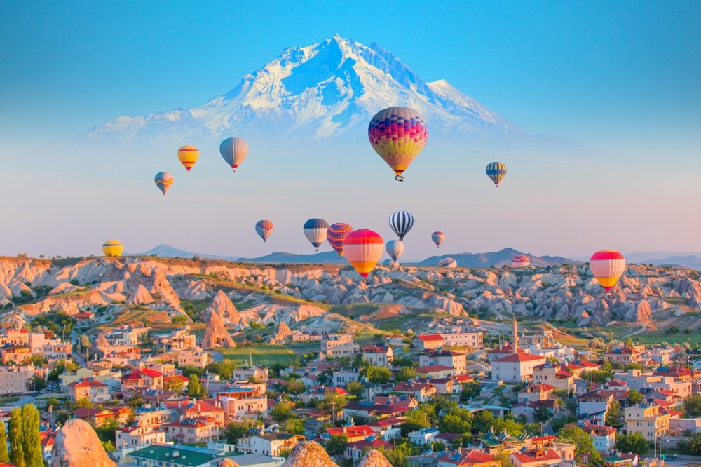 Cappadocia, tărâmul baloanelor cu aer cald. Ce să vezi, unde să mergi și cum arată un itinerariu perfect