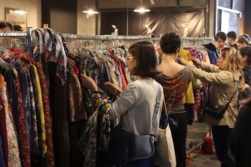 A cumpărat o jachetă cu doar 3 dolari dintr-un magazin second-hand și a rămas surprins când a aflat cât valorează de fapt
