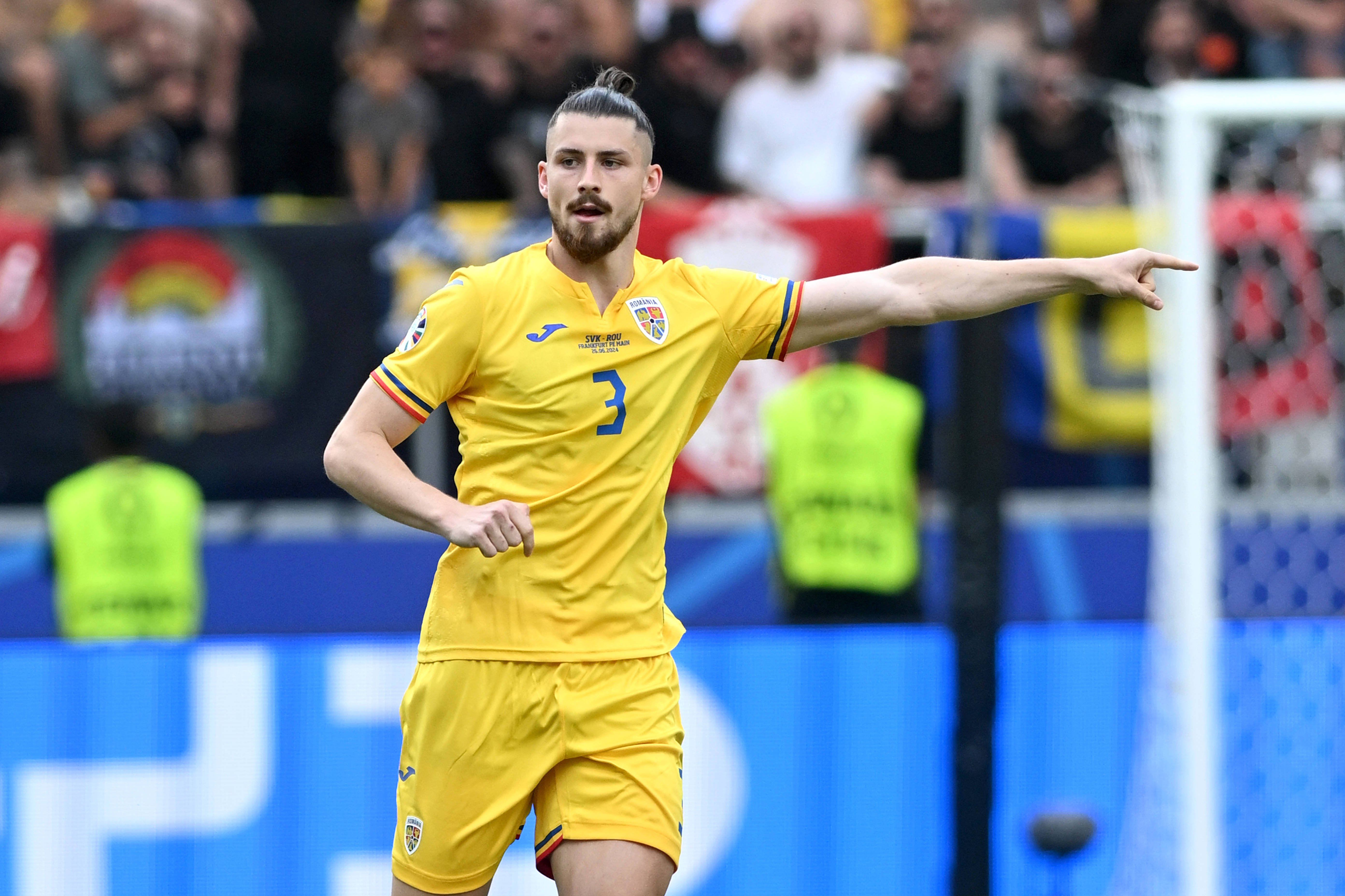 Radu Drăgușin revine în Seria A, anunță presa italiană. Va deveni cel mai scump fundaș din istoria clubului