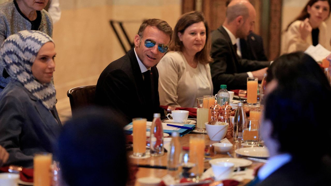 Două bombe au explodat în apropierea hotelului din Damasc unde a fost cazat Emmanuel Macron
