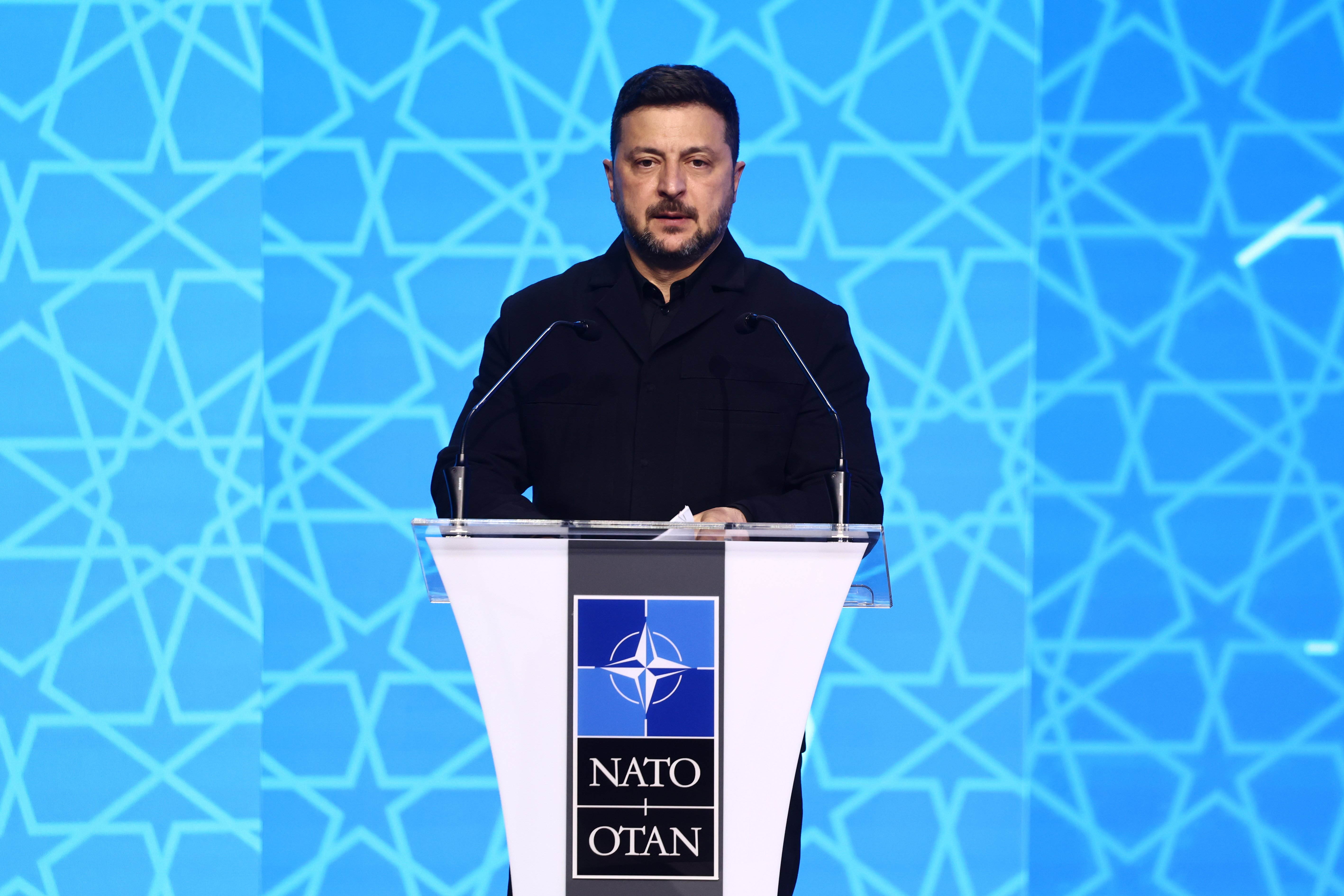 Zelenski cere, din nou, aderarea Ucrainei la NATO. Avantajele „extraordinare” pe care le-ar aduce alianței