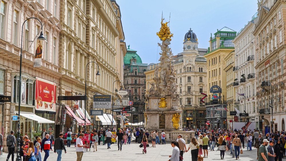 Orașul european care dublează taxa pentru turiști după un an record. Industria hotelieră este revoltată