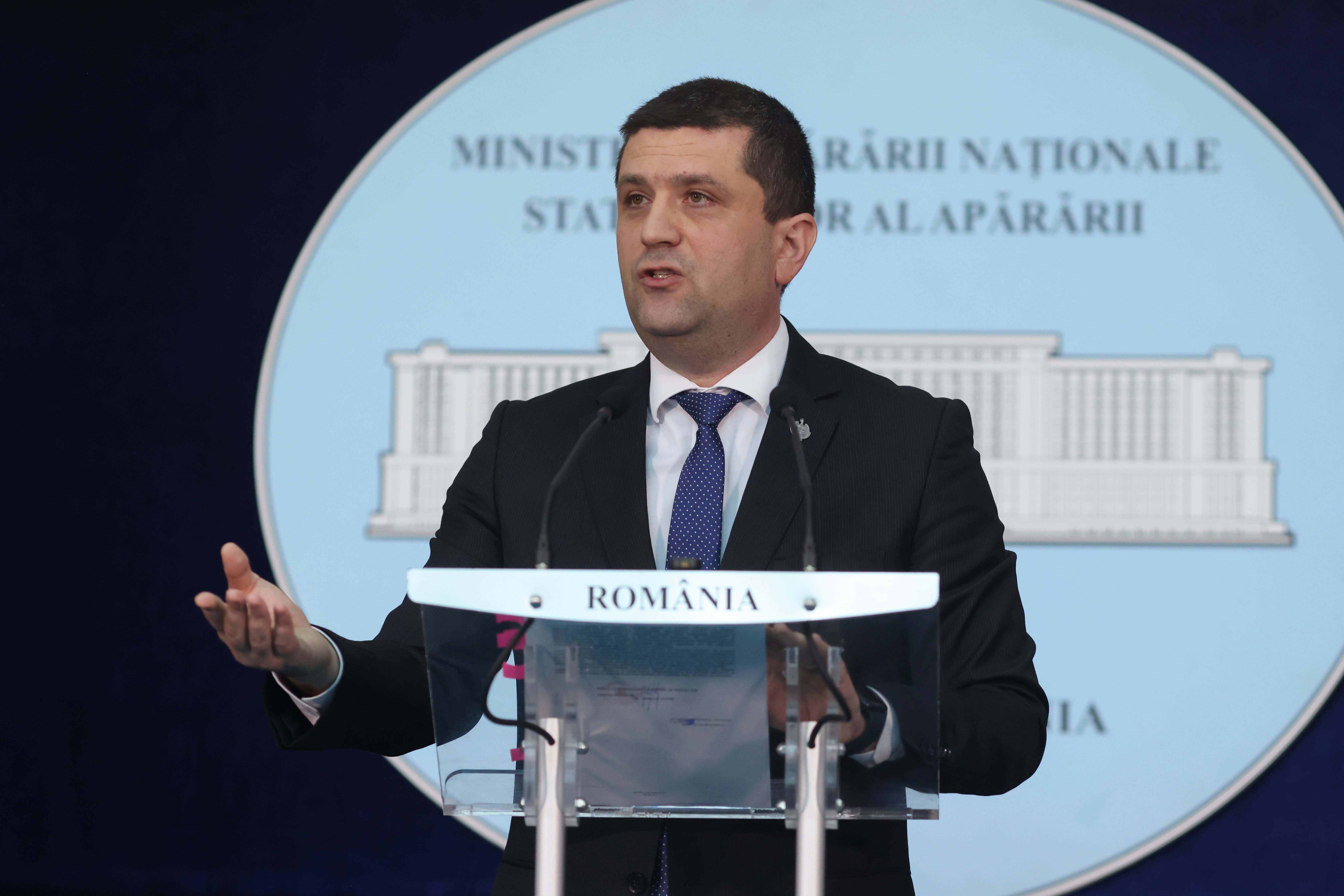 Radu Miruță, despre folosirea banilor din Pilonul II pentru Apărare: Toată lumea vrea să tragă bani de acolo