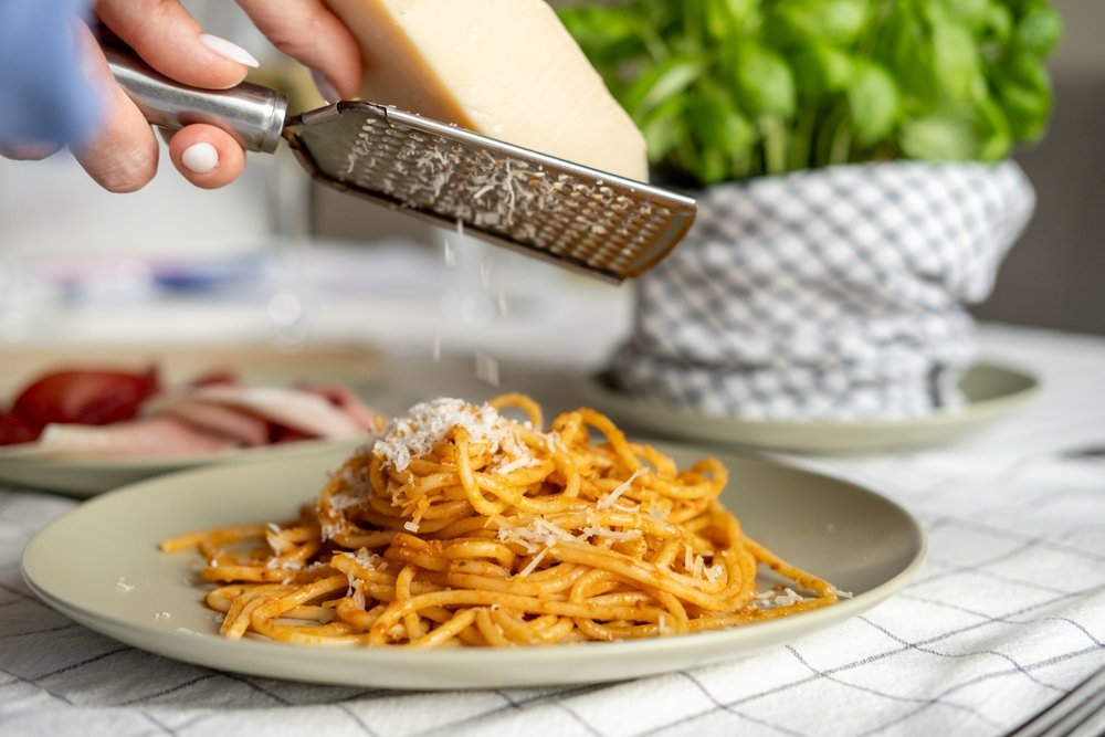 Regula sacră din Italia. Pe ce fel de paste nu se pune niciodată parmezan sau altă brânză. Bucătarii o consideră o jignire