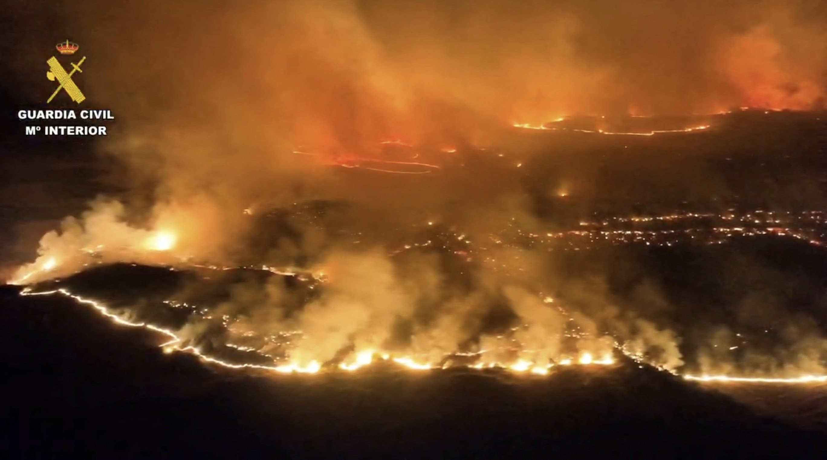 Incendiile de vegetație fac ravagii în Spania. Peste 28.000 de hectare au fost mistuite de flăcări în două regiuni