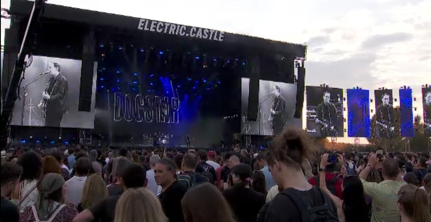 Trupa care a vândut cele mai multe tricouri la festivalul Electric Castle 2026. Recordul stabilit la Bonțida