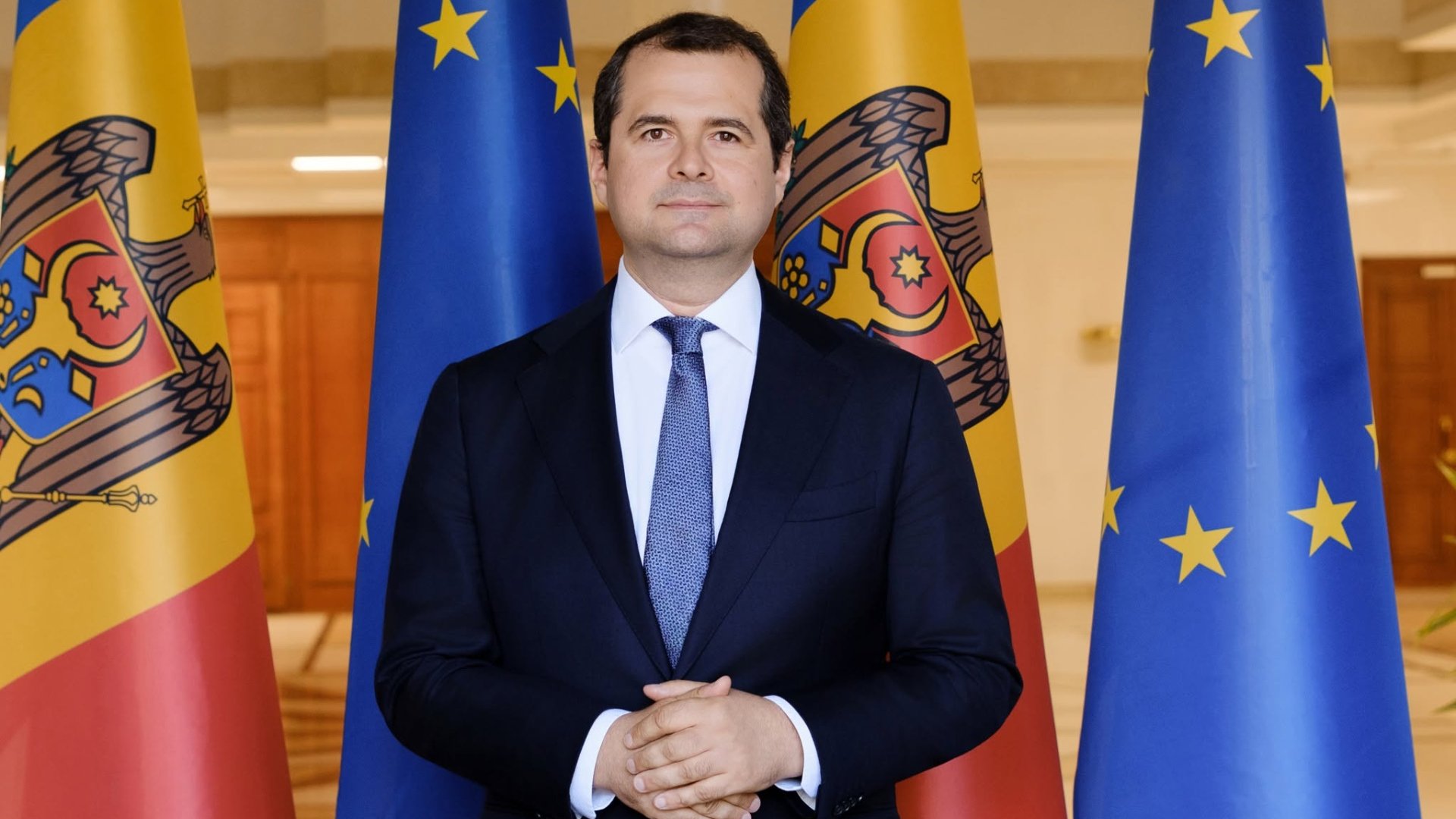 Confesiunea premierului Tofan la aniversarea Vămii: Cum a fost prins vânzând țigări de contrabandă olandezilor