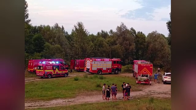 Doi tineri din Dâmbovița sunt căutați după ce s-ar fi înecat în râul Argeș. Ce a găsit întâmplător un băiat pe malul apei