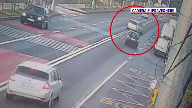 Moment spectaculos în Vaslui. Un șofer a evitat în ultima clipă un accident care putea avea urmări grave. VIDEO