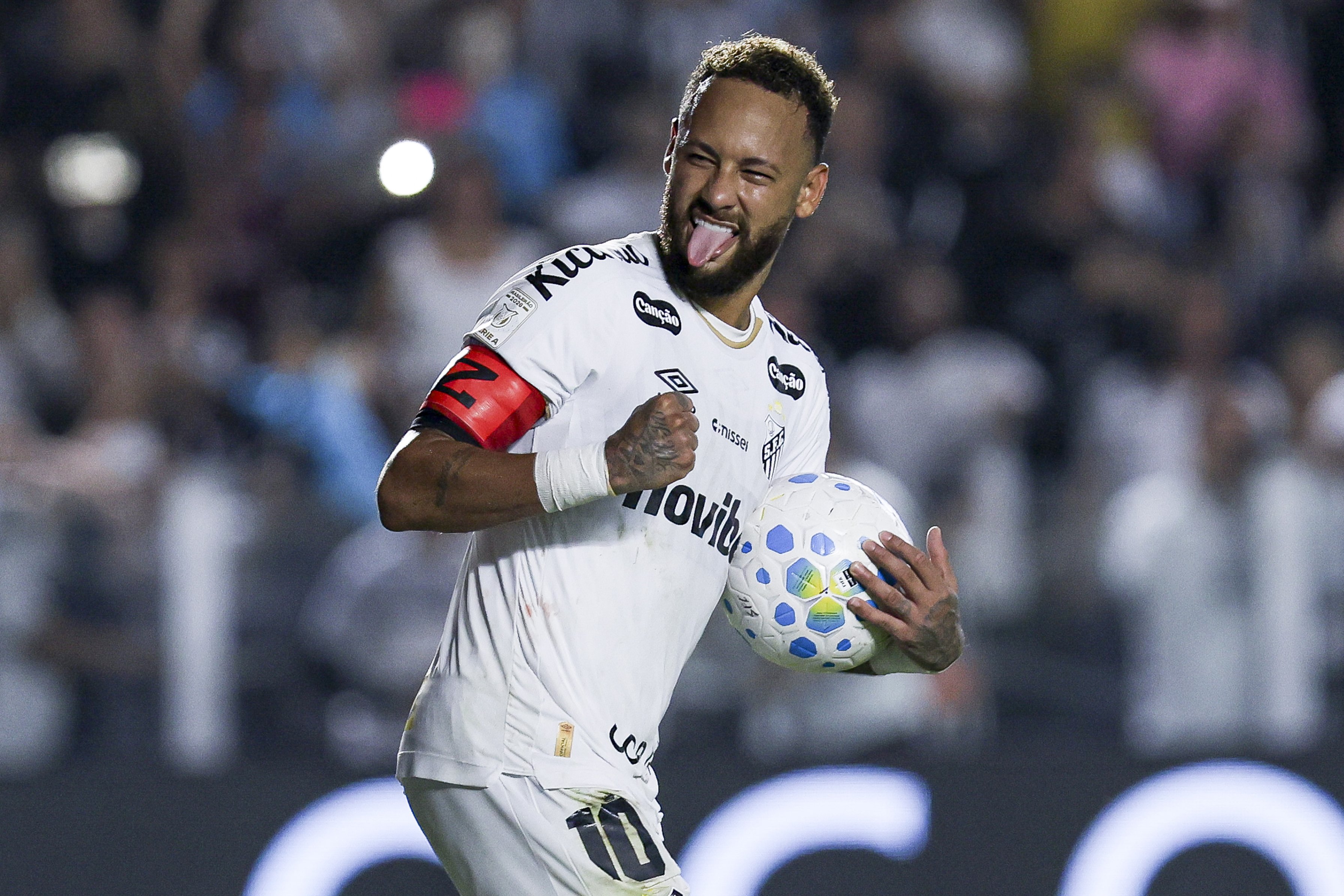 Cum a sărbătorit Neymar primul gol pentru Santos. Mesajul ascuns din gestul cu cărțile de poker. VIDEO