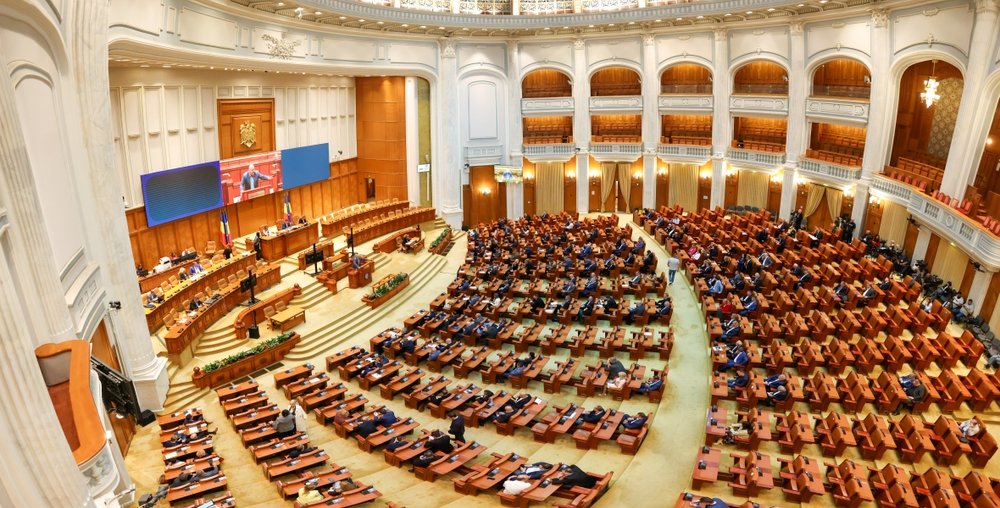 Comisia de buget a avizat împrumutul SAFE de 16,68 miliarde de euro. Proiectul merge în plenul Camerei Deputaților