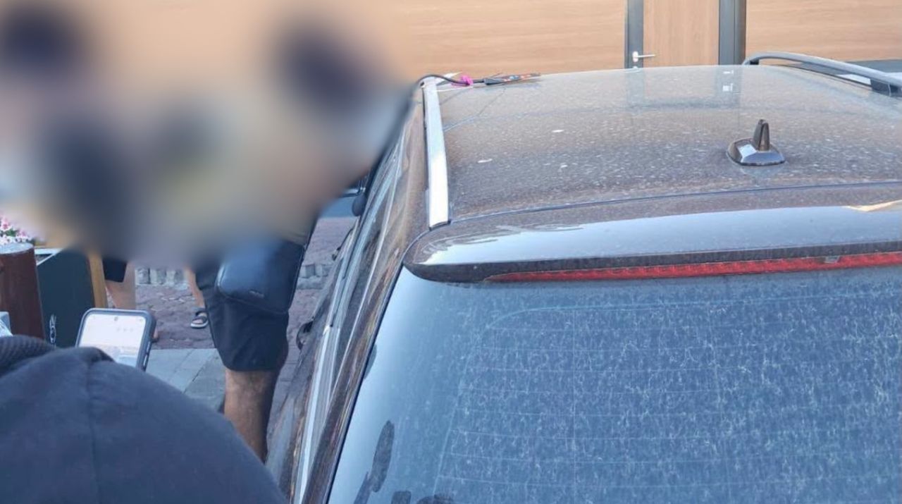 Misiune contracronometru după ce un bebeluș a rămas blocat într-o mașină, în Pitești. Ce s-a întâmplat
