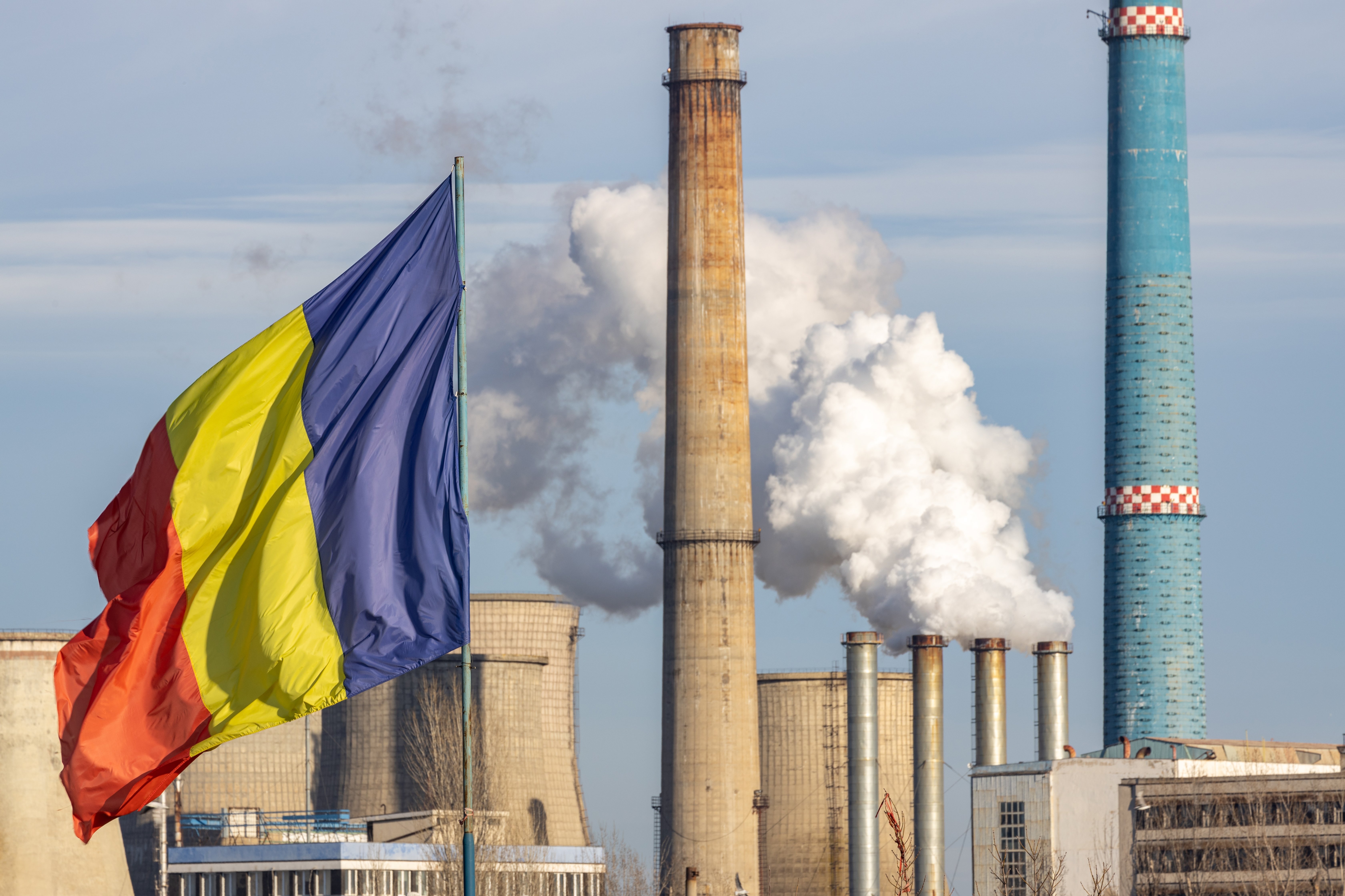 Electrica, apel public la reducerea consumului de energie. ”O familie poate stinge un bec. O fabrică poate muta un munte”