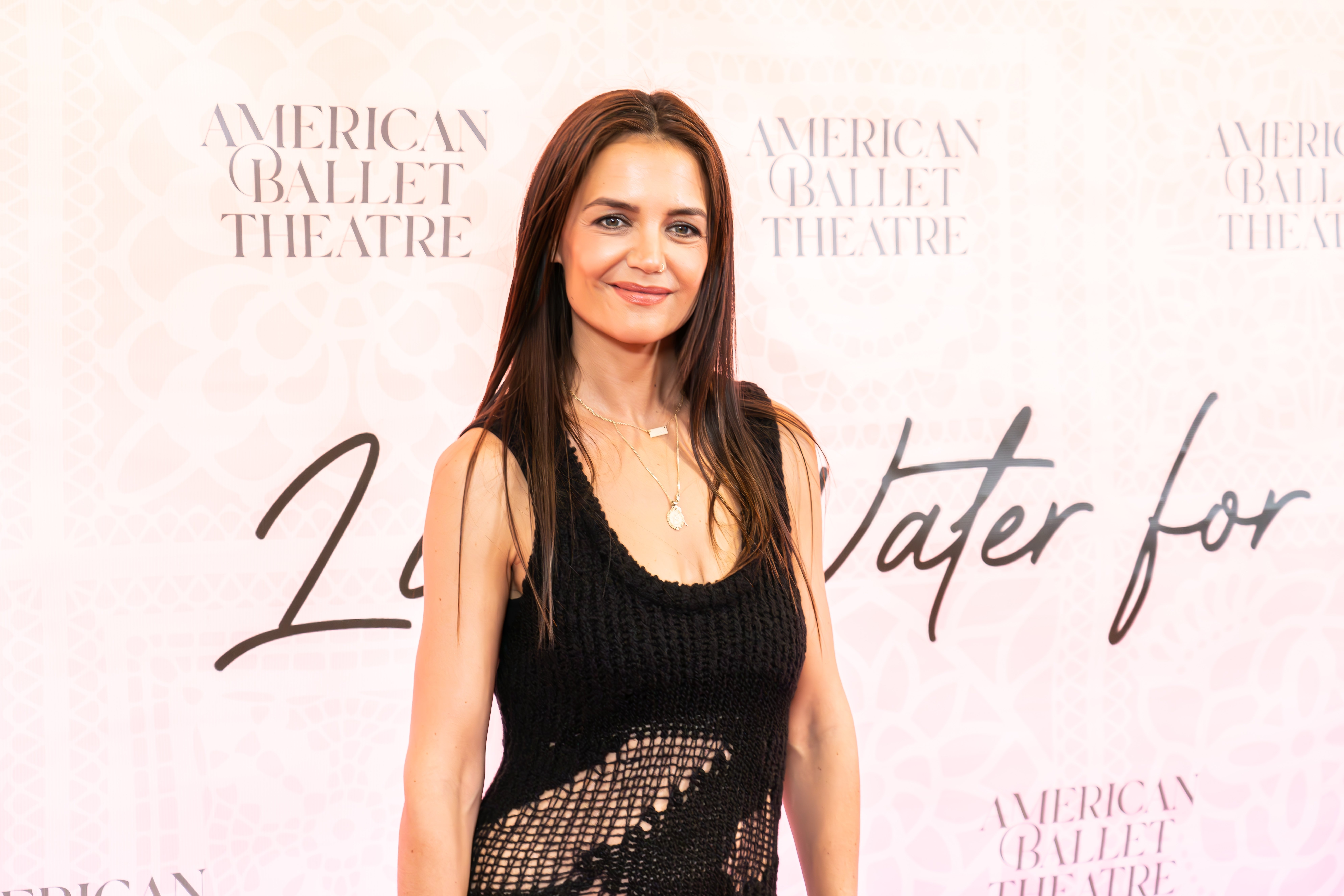 Reacția lui Katie Holmes după ce fiica sa a renunțat la numele de familie al lui Tom Cruise