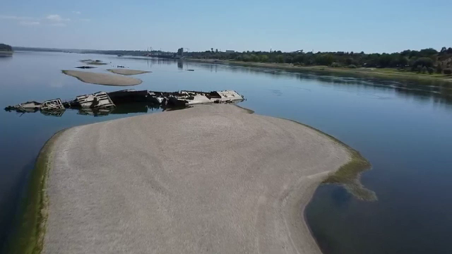Navele scufundate de germani în Dunăre au ieșit la suprafață, aproape de Porțile de Fier 2. De ce nu pot fi scoase