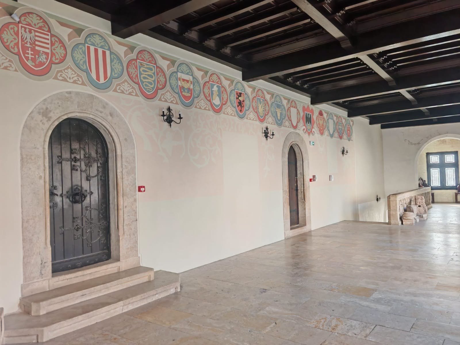 Cum arată Castelul Corvinilor după ce a fost restaurat. „Imposibilul este, totuşi, posibil”. GALERIE FOTO