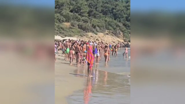 Panică pe plaja Paradise Beach din Thassos. Oamenii au privit îngroziți întreaga scenă de salvare a unui adolescent român
