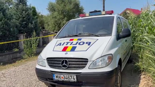 Bărbatul din Botoșani dat dispărut de câteva luni și găsit îngropat în curtea casei sale a fost înjunghiat în inimă