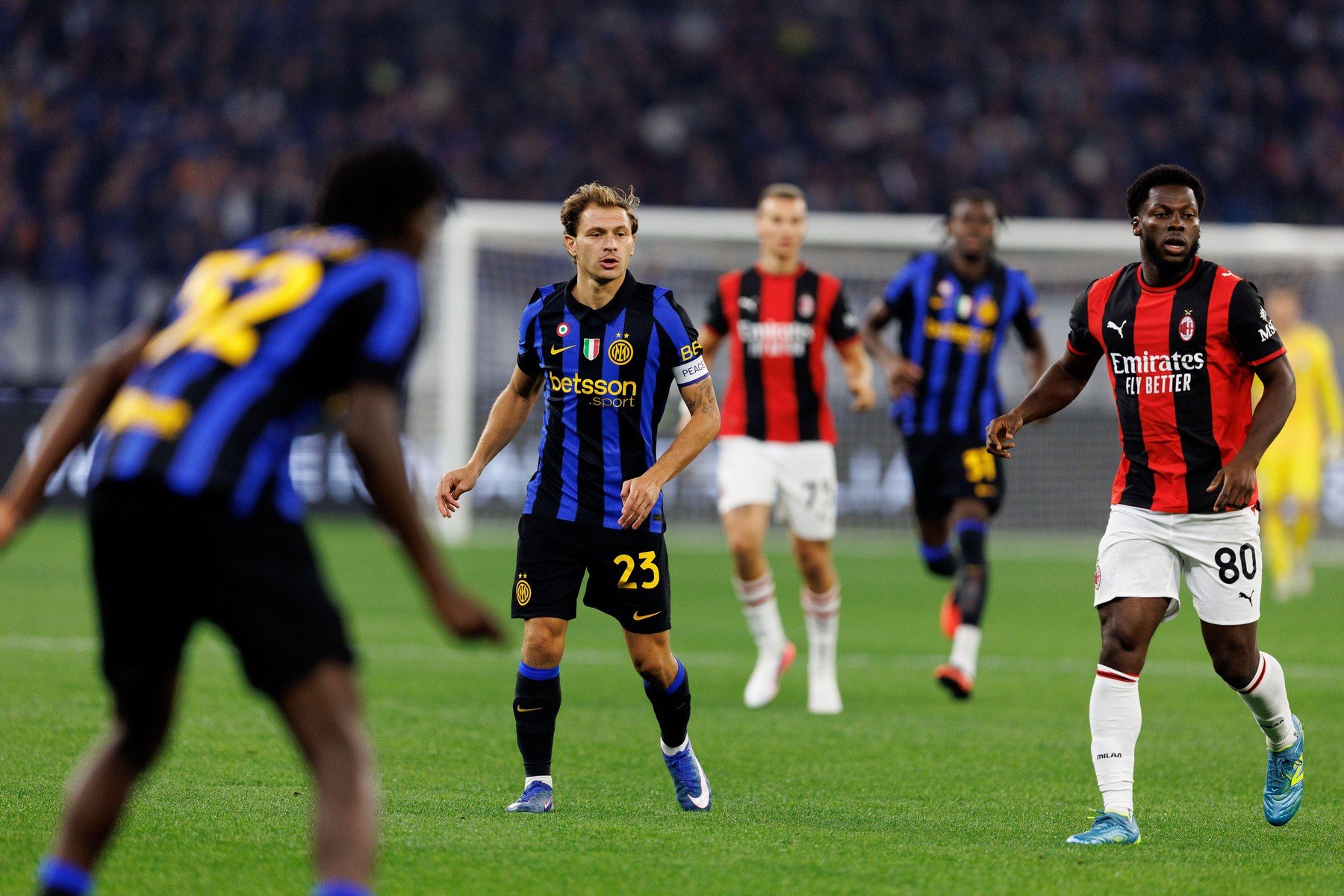 Interul lui Chivu și AC Milan s-au duelat la Antipozi. Cum s-a terminat „Derby della Madonnina” pentru echipa românului