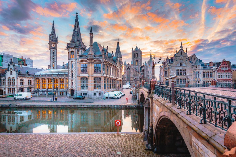 Bijuteria ascunsă a Belgiei care rivalizează cu cele mai cunoscute destinații din Europa. Orașul atrage tot mai mulți turiști