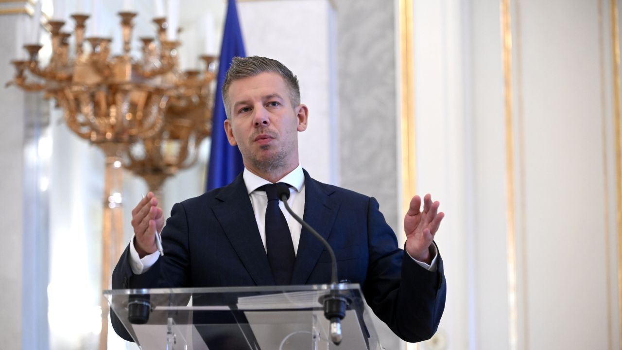 Guvernul ungar propune o taxă pe avere pentru persoanele ultra-bogate